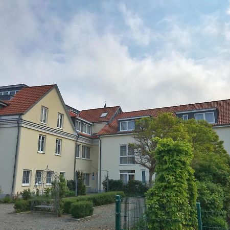 Hafenresidenz - Ferienwohnung 37 Wiek auf Ruegen Exterior photo