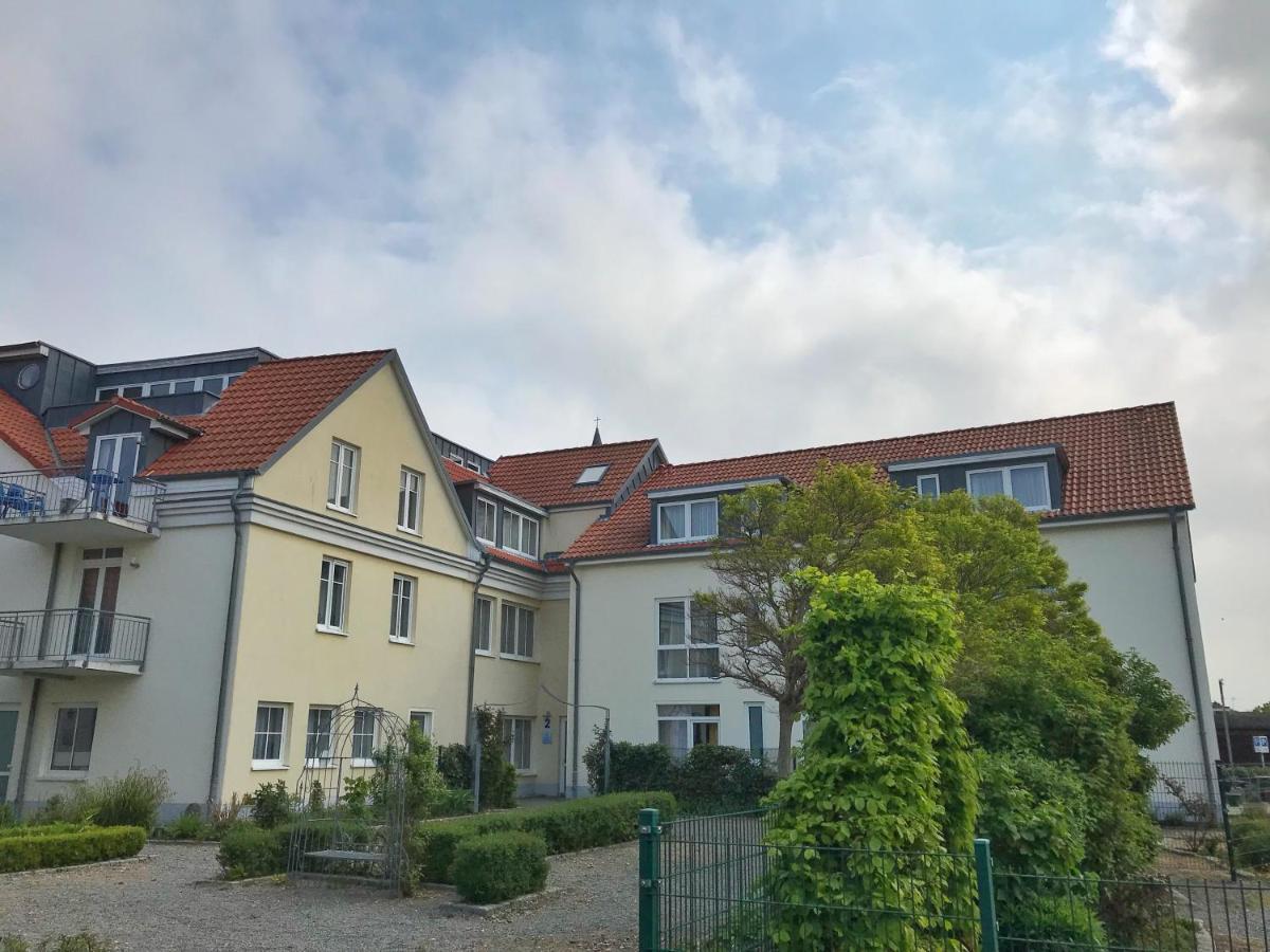 Hafenresidenz - Ferienwohnung 37 Wiek auf Ruegen Exterior photo