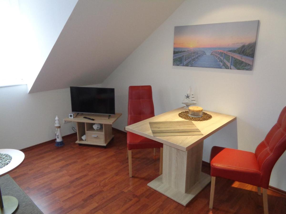 Hafenresidenz - Ferienwohnung 37 Wiek auf Ruegen Exterior photo