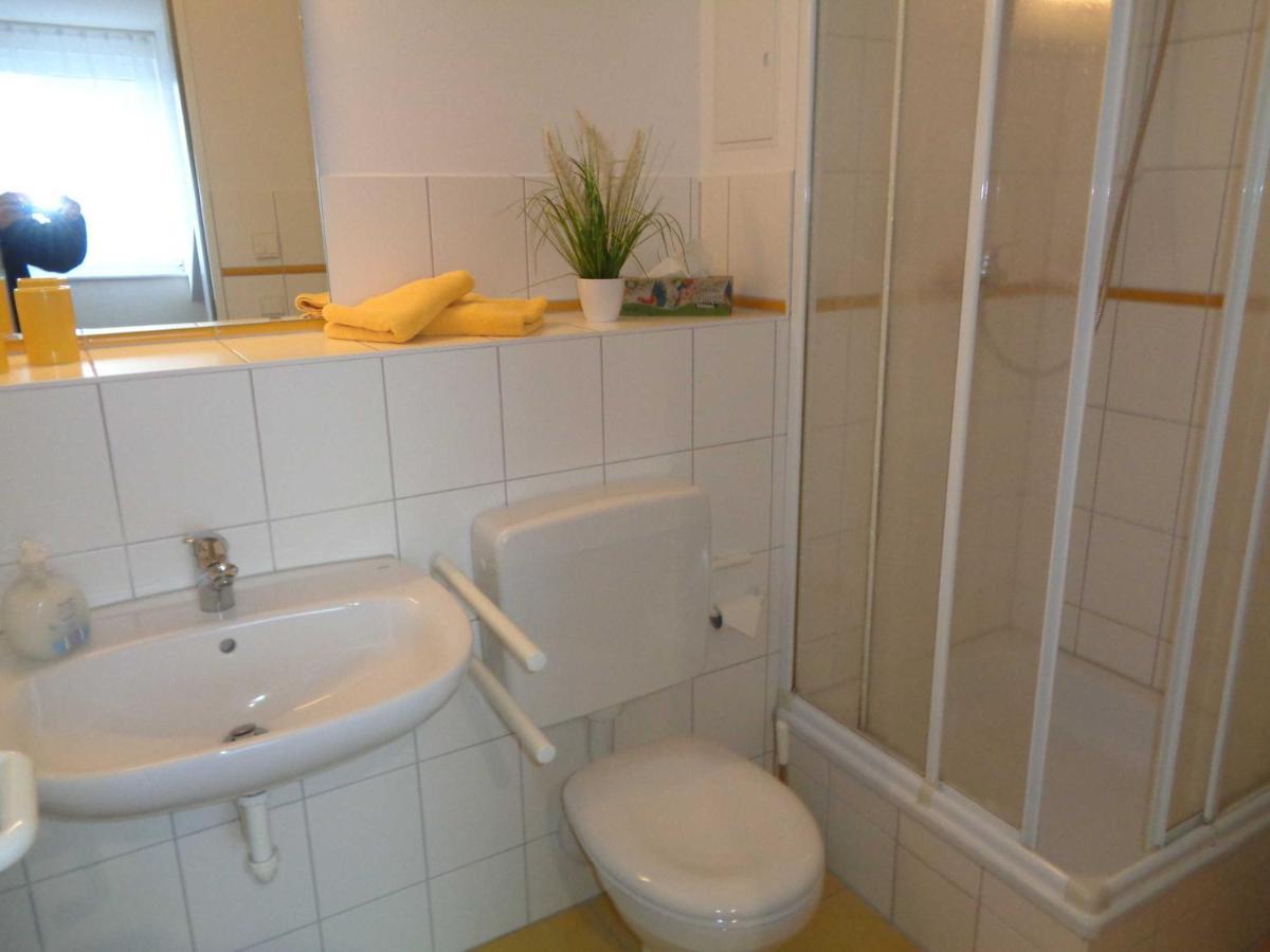 Hafenresidenz - Ferienwohnung 37 Wiek auf Ruegen Exterior photo